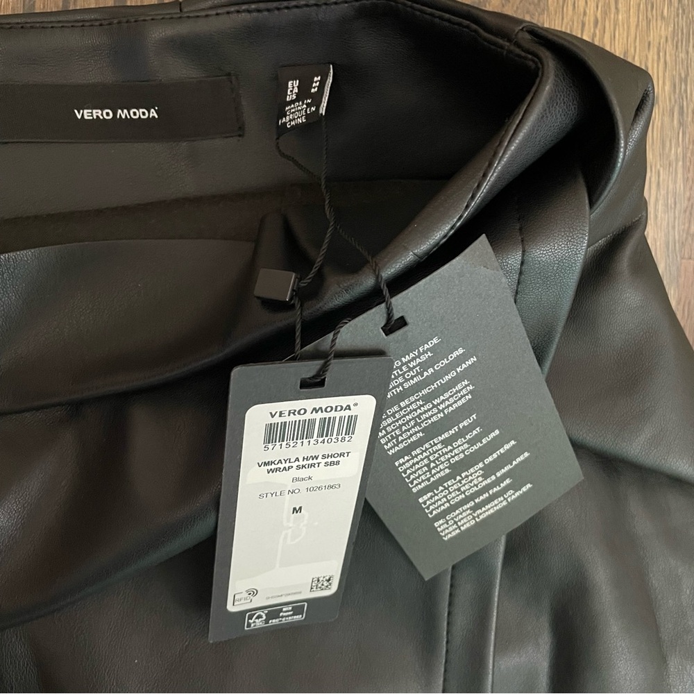 Vero Moda Faux Leather Asymmetrical Mini Skirt, M - Picture 3 of 4